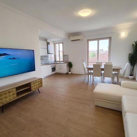 Ferienwohnung Attico Vespucci Luxury Penthouse Olbia Exterior foto